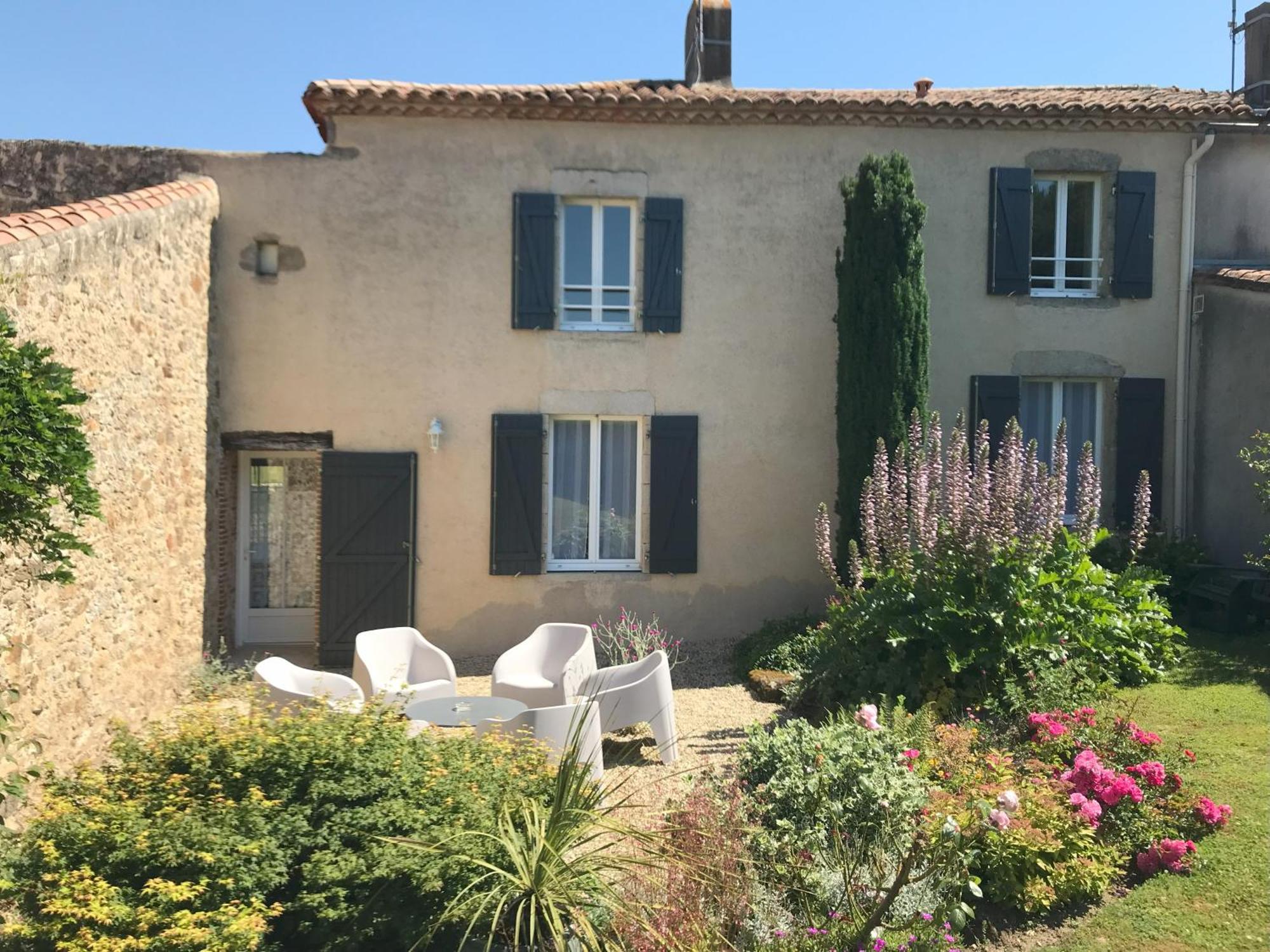 Chambres D'Hotes Les Laitieres Beaurepaire  Buitenkant foto